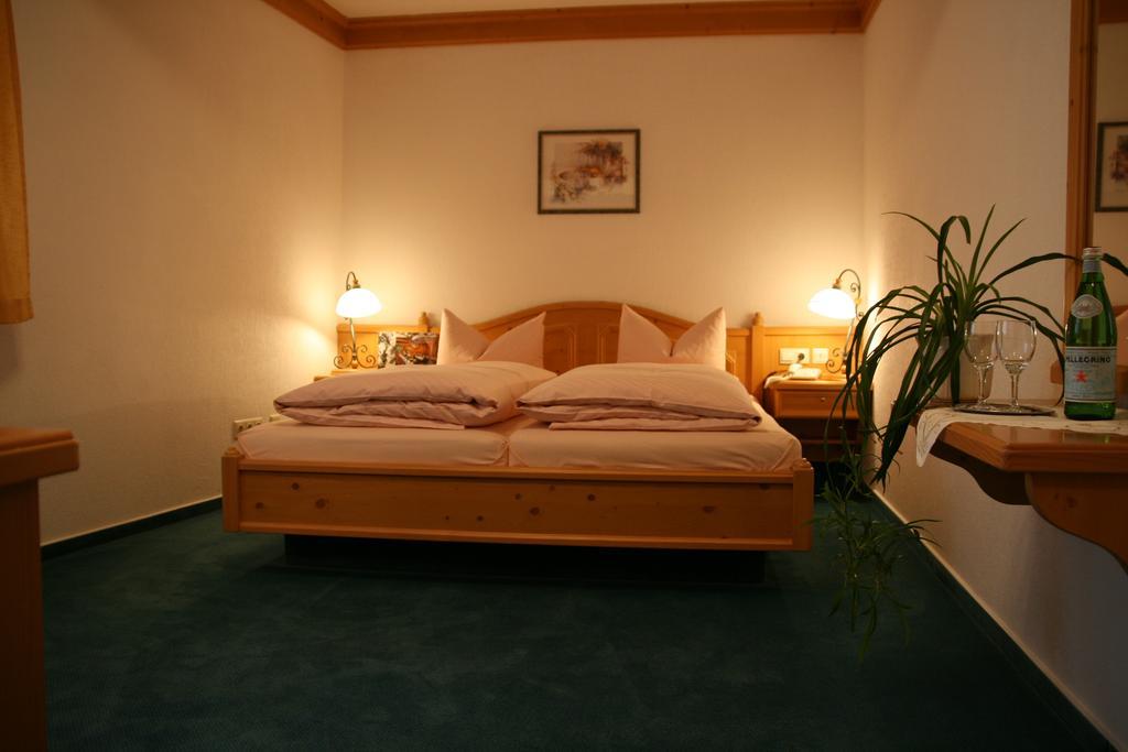 Schlosshotel Айзенах Стая снимка
